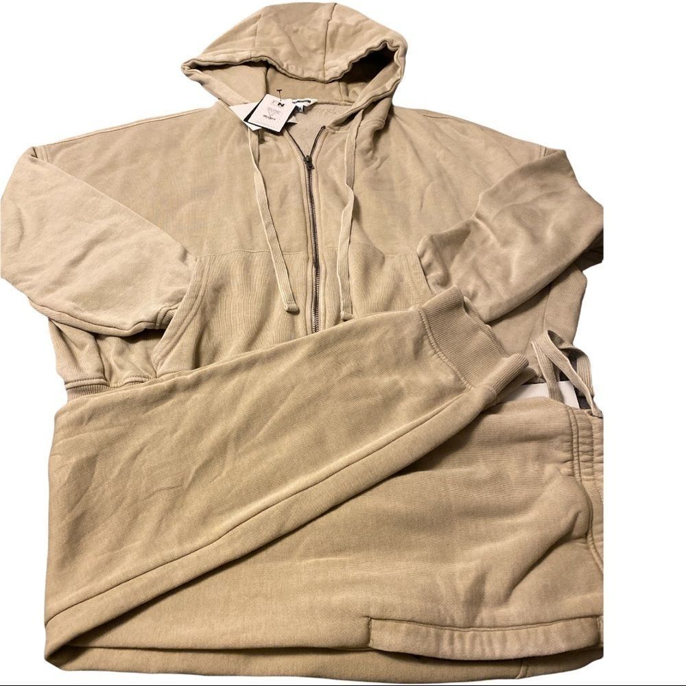 Womens jogging suit
